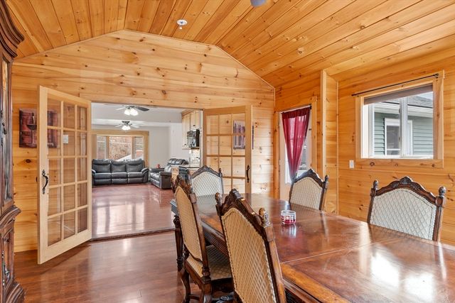 53 Laurel Hill Rd, Southbridge, MA 01550