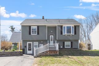 53 Laurel Hill Rd, Southbridge, MA 01550
