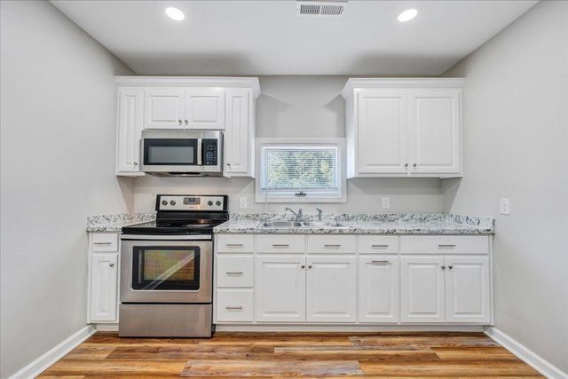 8501 Holly Tree DR, Boones Mill, VA 24065