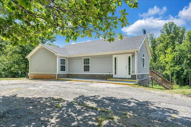 8501 Holly Tree DR, Boones Mill, VA 24065