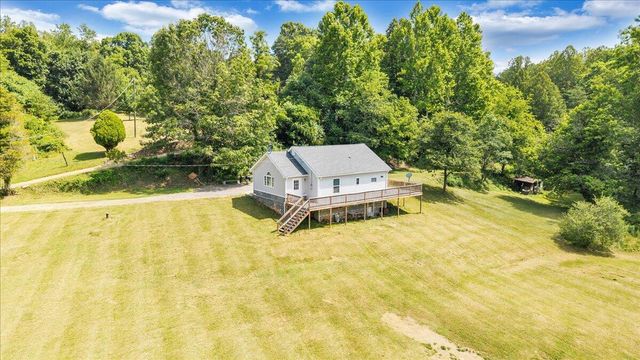 8501 Holly Tree DR, Boones Mill, VA 24065