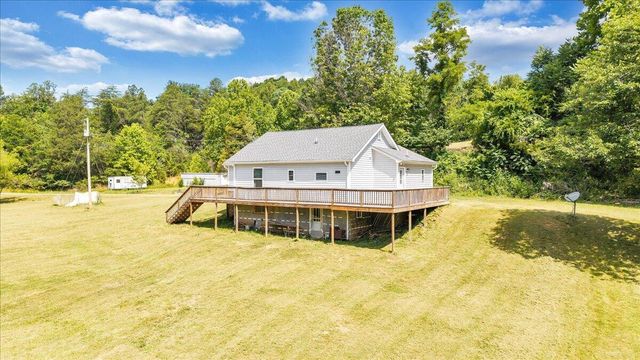 8501 Holly Tree DR, Boones Mill, VA 24065