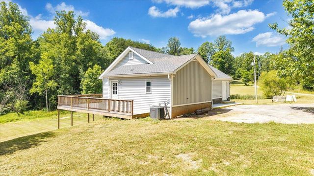 8501 Holly Tree DR, Boones Mill, VA 24065