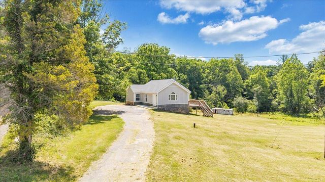 8501 Holly Tree DR, Boones Mill, VA 24065