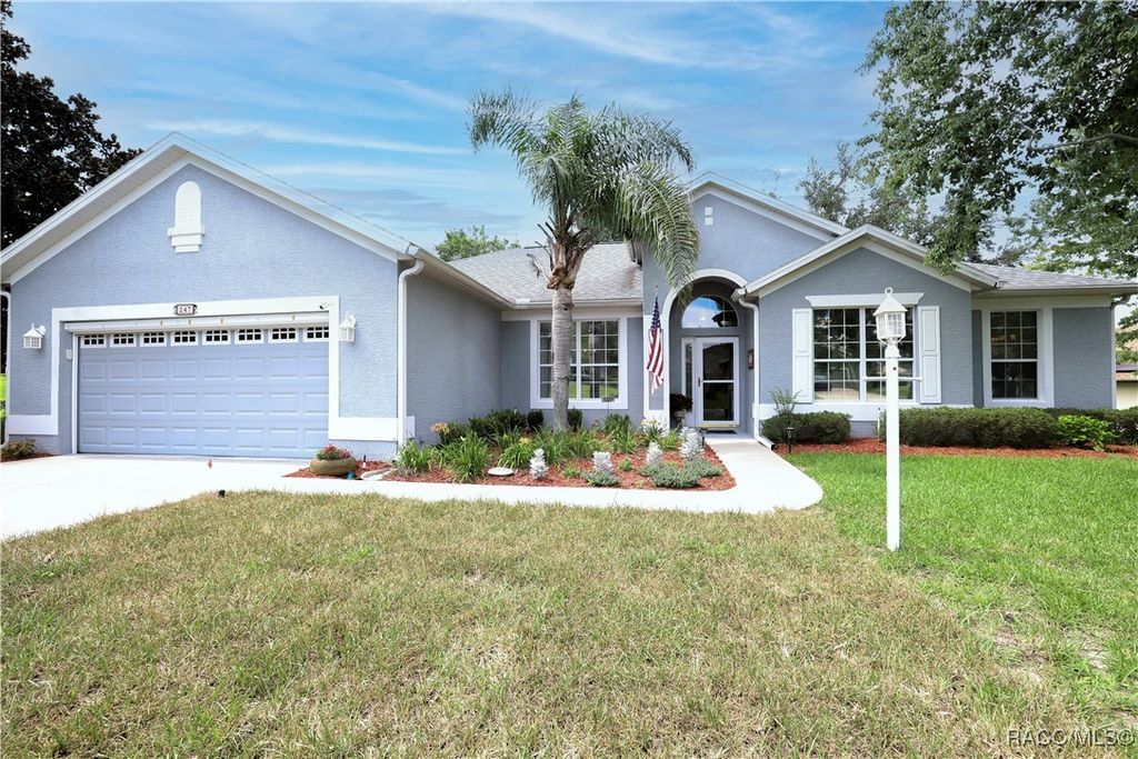 247 W Romany Loop, Beverly Hills, FL 34465