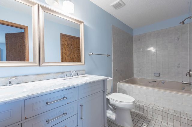 9309 Loch Lomond Lane, Brooklyn Park, MN 55443