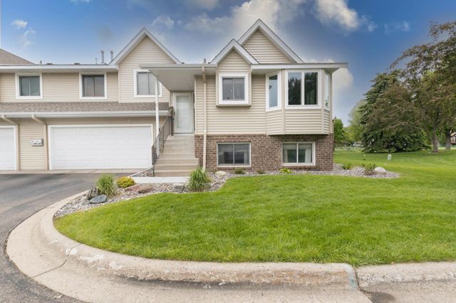 9309 Loch Lomond Lane, Brooklyn Park, MN 55443