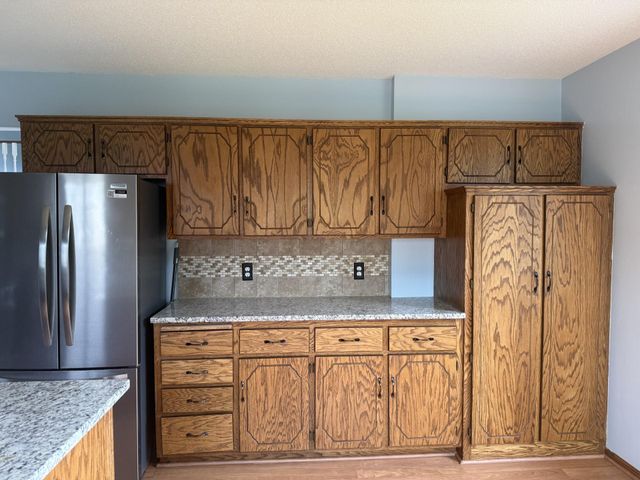 9309 Loch Lomond Lane, Brooklyn Park, MN 55443