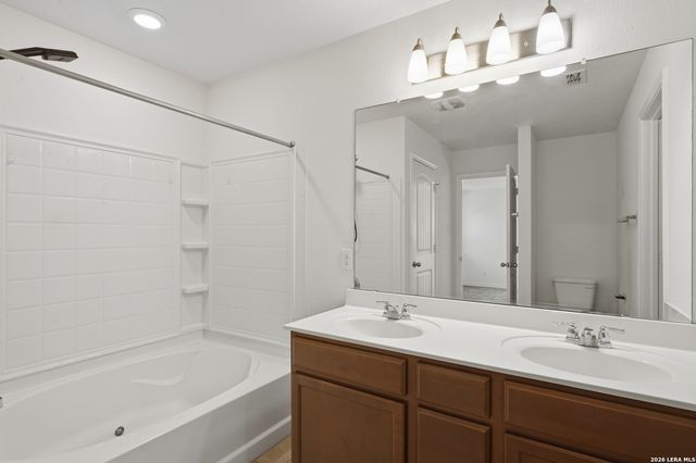 5911 Eckhert Rd Unit 135, San Antonio, TX 78240