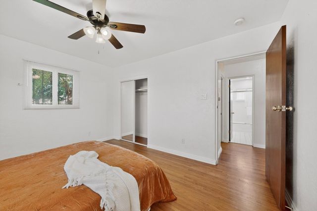 716 Florida Street SE, Albuquerque, NM 87108