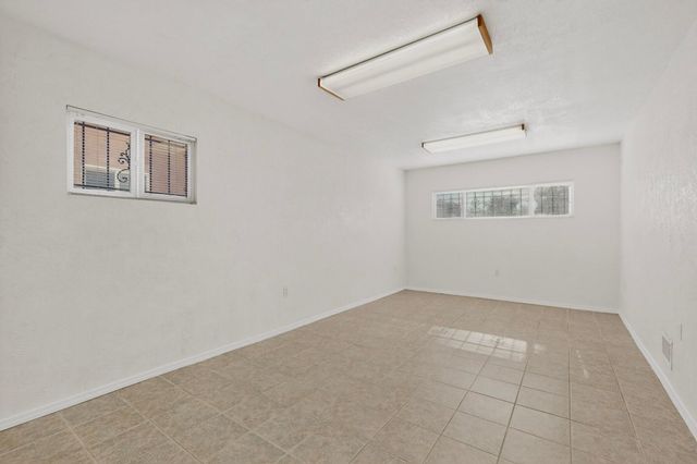 716 Florida Street SE, Albuquerque, NM 87108
