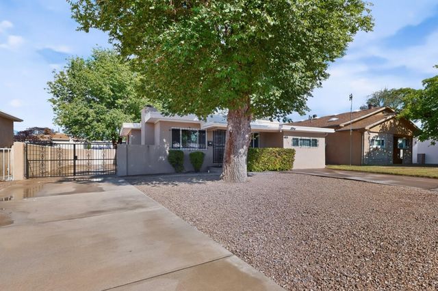 716 Florida Street SE, Albuquerque, NM 87108