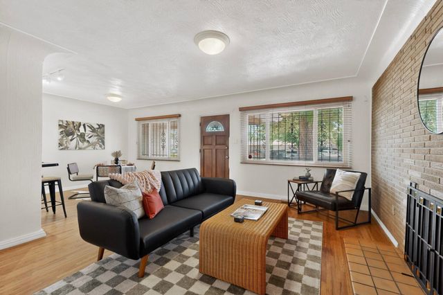 716 Florida Street SE, Albuquerque, NM 87108