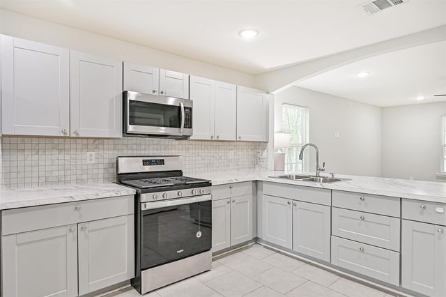 10633 Flaxman Street, Jacinto City, TX 77029