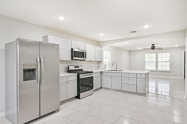 10633 Flaxman Street, Jacinto City, TX 77029