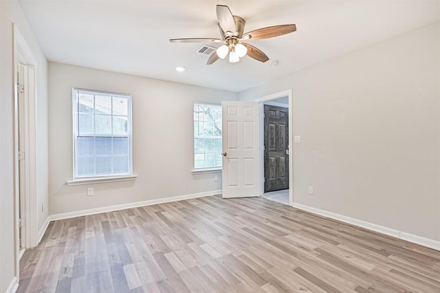 10633 Flaxman Street, Jacinto City, TX 77029