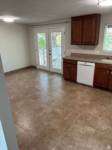 3226 W MEADOW WOOD WAY, Taylorsville, UT 84129