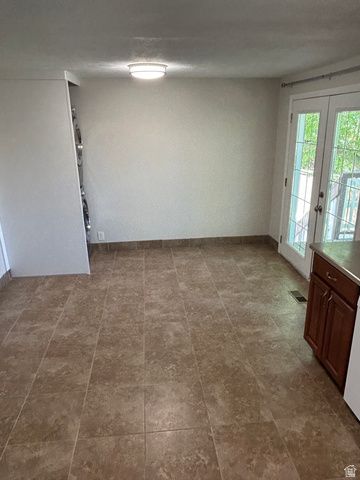 3226 W MEADOW WOOD WAY, Taylorsville, UT 84129