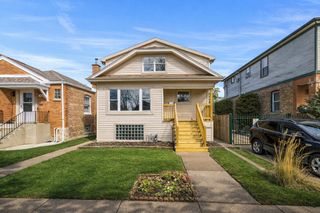 7424 W 57th Place, Summit, IL 60501