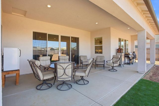 5090 Royal Lily Ave, Roseville, CA 95747