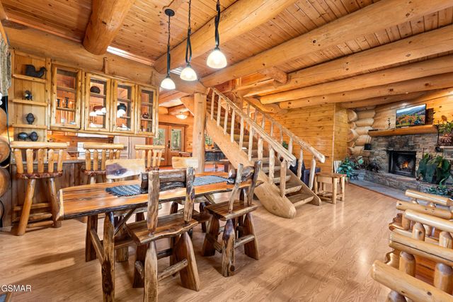 438 Coyote Road, Gatlinburg, TN 37738