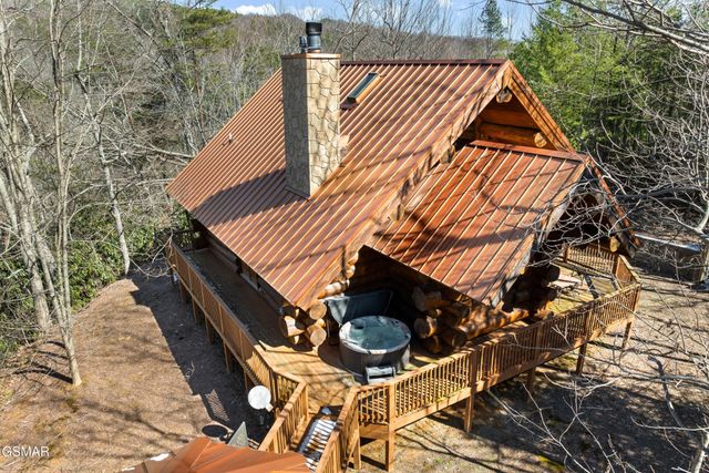 438 Coyote Road, Gatlinburg, TN 37738