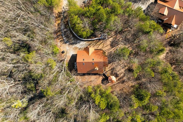 438 Coyote Road, Gatlinburg, TN 37738