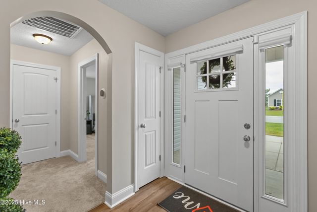 202 Wood House Drive, Jacksonville, NC 28546
