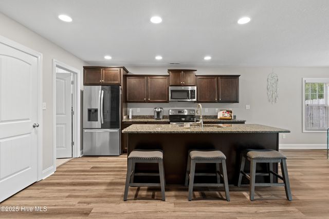 202 Wood House Drive, Jacksonville, NC 28546