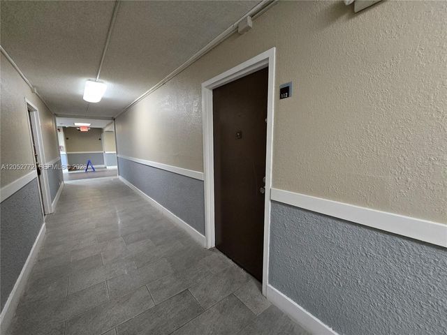 484 NW 165th St Road A112, Miami, FL 33169