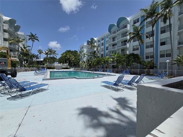 484 NW 165th St Road A112, Miami, FL 33169