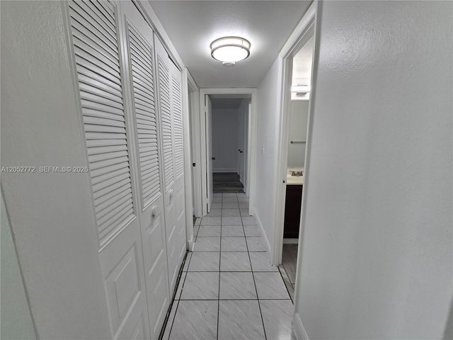 484 NW 165th St Road A112, Miami, FL 33169