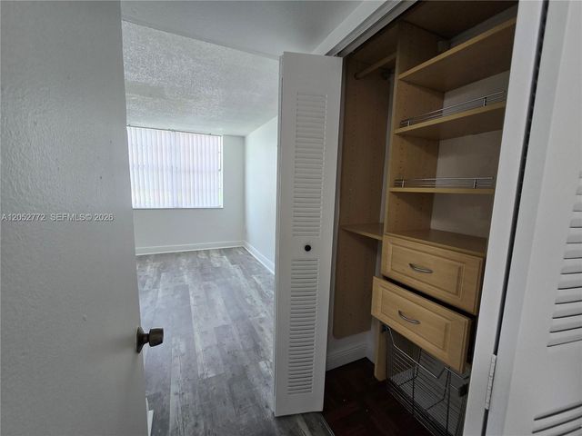 484 NW 165th St Road A112, Miami, FL 33169