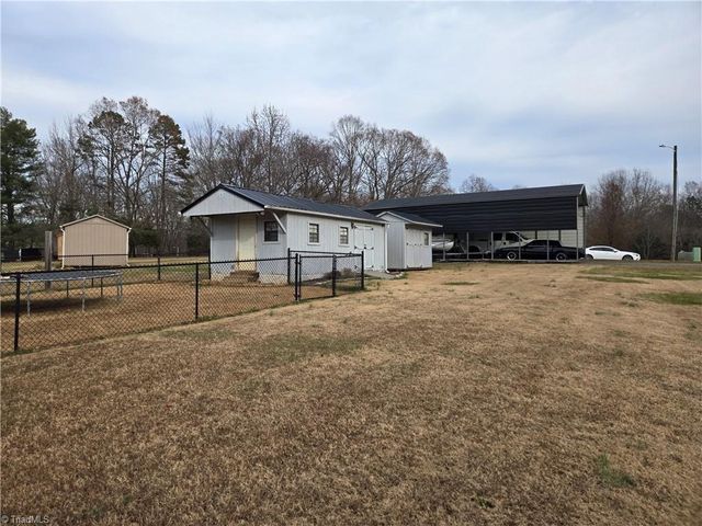 2584 Rowe Road, Lexington, NC 27295