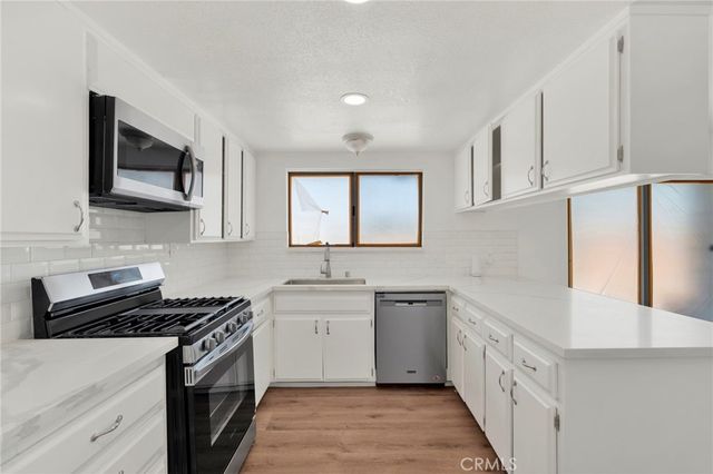11984 Cottonwood, Hesperia, CA 92345