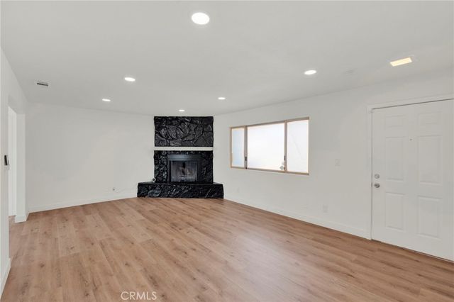 11984 Cottonwood, Hesperia, CA 92345