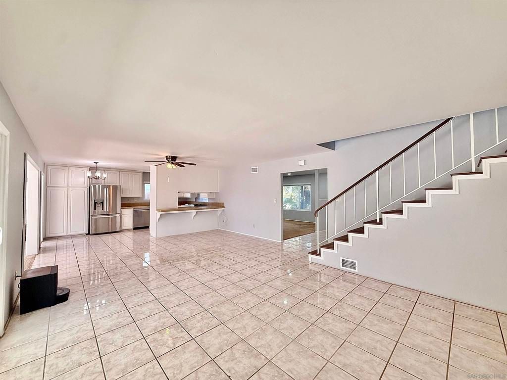 Image 11 of property listing at 479 Arizona St, Chula Vista, CA 91911