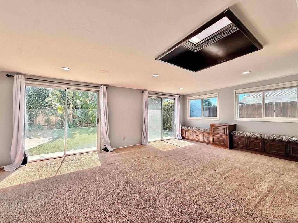 Image 4 of property listing at 479 Arizona St, Chula Vista, CA 91911