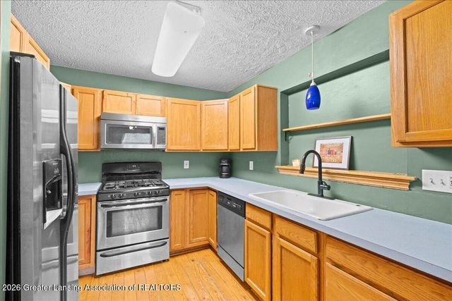 1641 Mt Vernon Avenue, East Lansing, MI 48823