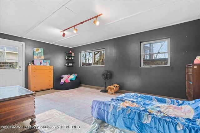 1641 Mt Vernon Avenue, East Lansing, MI 48823