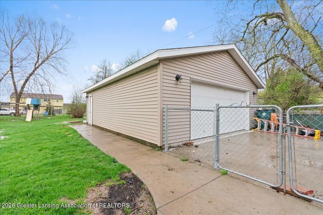 1641 Mt Vernon Avenue, East Lansing, MI 48823