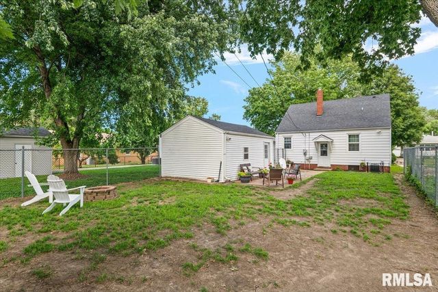 1713 HOLMES Avenue, Springfield, IL 62704