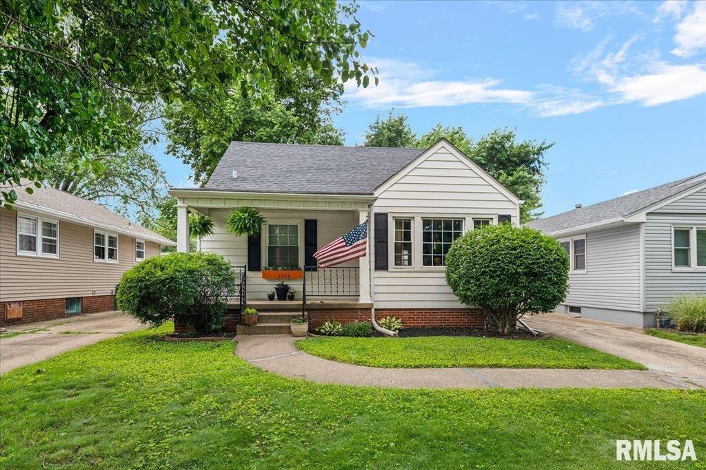 1713 HOLMES Avenue, Springfield, IL 62704