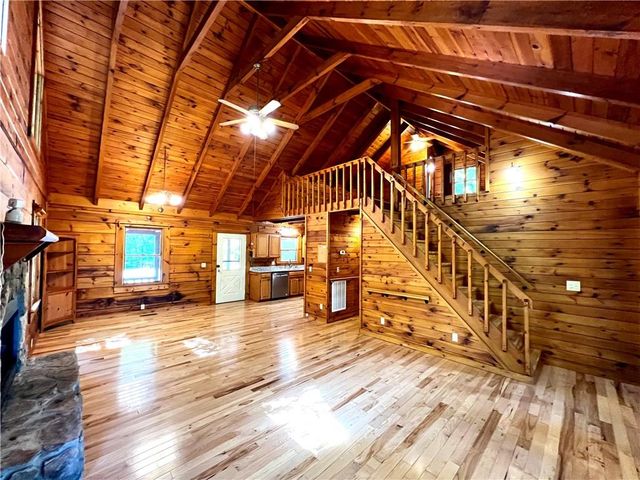 187 Tiffany Lane, Mineral Bluff, GA 30559