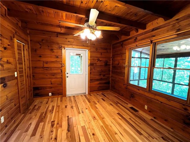 187 Tiffany Lane, Mineral Bluff, GA 30559