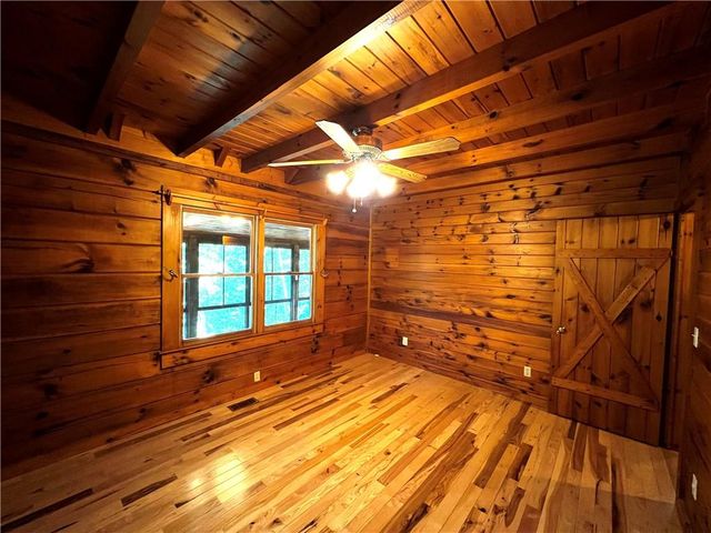 187 Tiffany Lane, Mineral Bluff, GA 30559