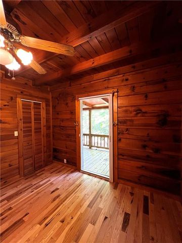 187 Tiffany Lane, Mineral Bluff, GA 30559