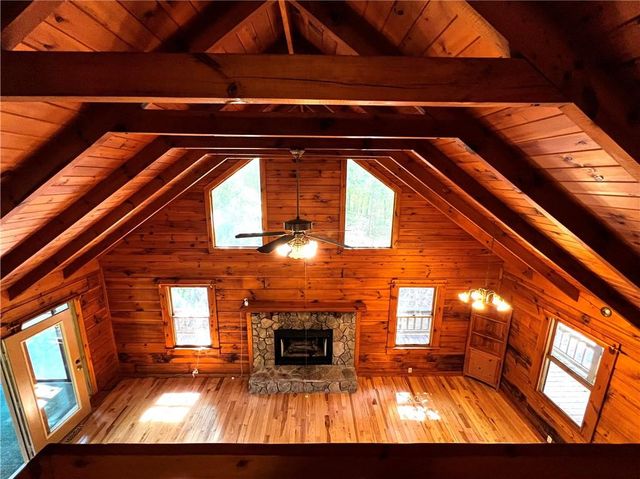 187 Tiffany Lane, Mineral Bluff, GA 30559
