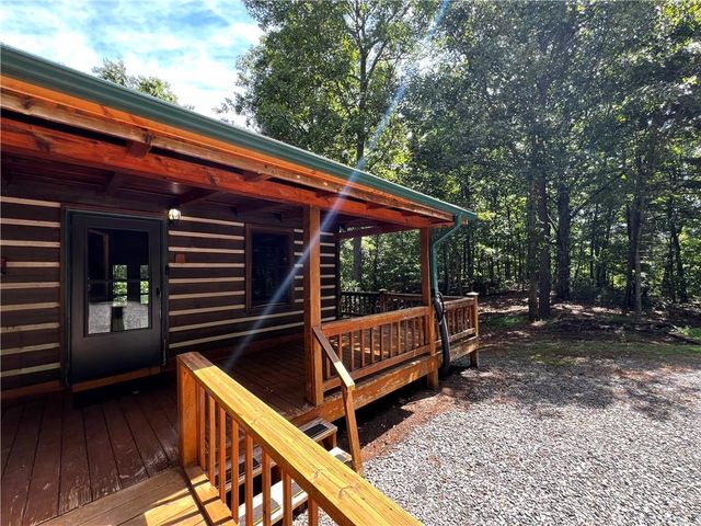 187 Tiffany Lane, Mineral Bluff, GA 30559