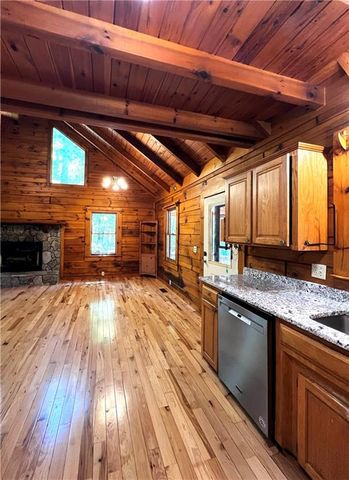 187 Tiffany Lane, Mineral Bluff, GA 30559